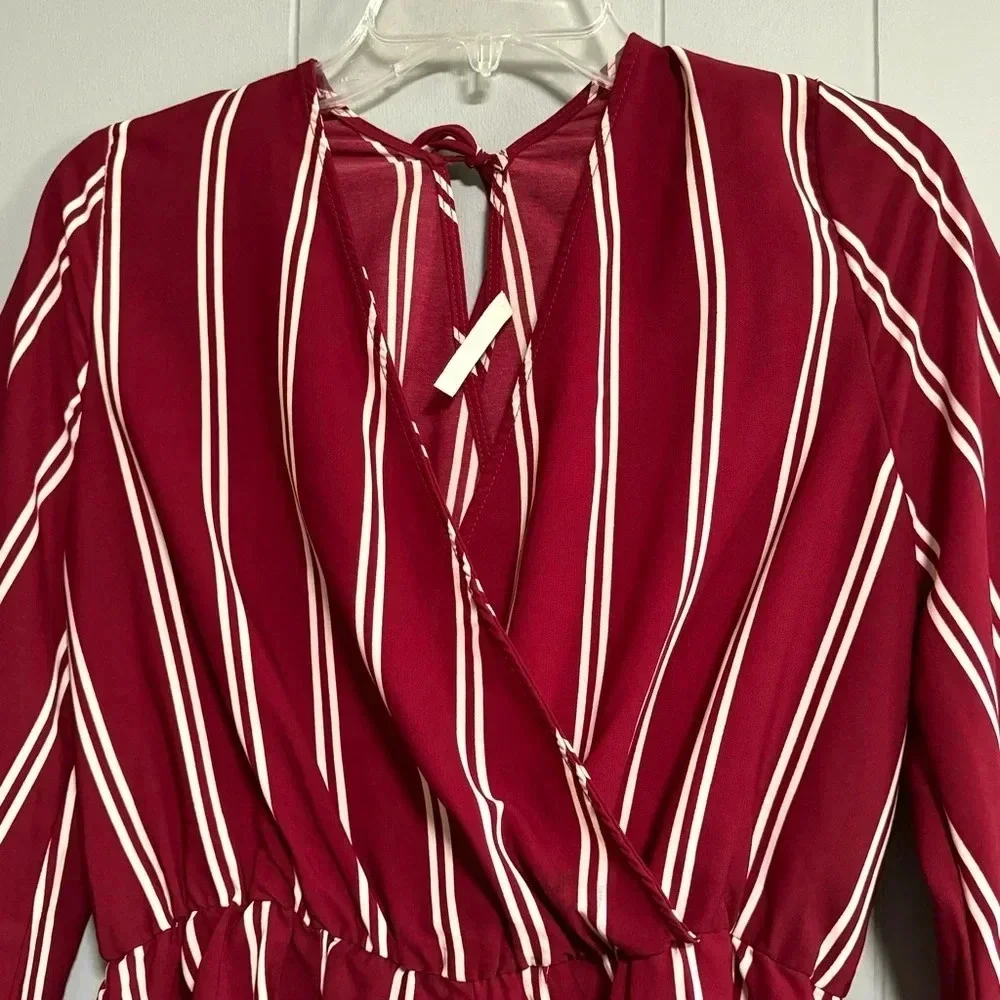 PEPPERMENT Vneck Long Flare Sleeves Back Tie Burgundy Stripe Short Romper Size M